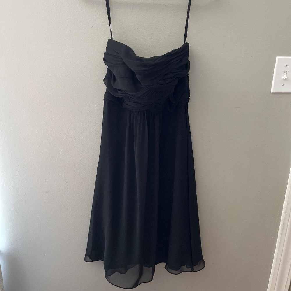 strapless black dress